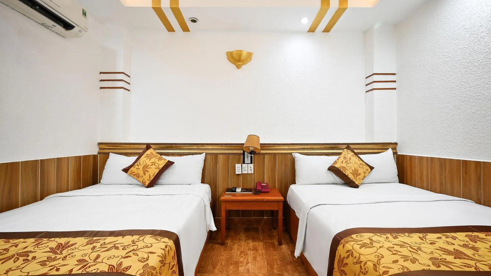 Queen Hotel Saigon Airport Ho Chi Minh City